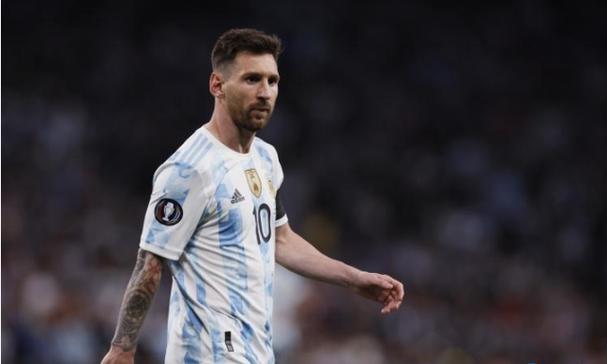 泽连斯基若拒绝，乌克兰必失败？外媒称特朗普唯一救命解药